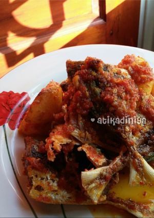 Foto resep Ikan Goreng Sambal Kentang 😘