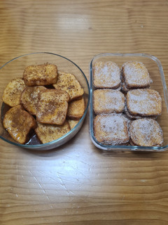 Una foto de Torrijas de miel y Torrijas de azúcar
