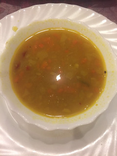صورة لوصفة شوربة عدس بماء سلق العيش (الرز) و الخضار المجففة