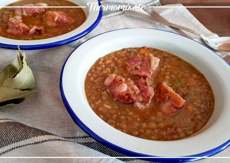 Lentejas estofadas con costilla adobada con Thermomix