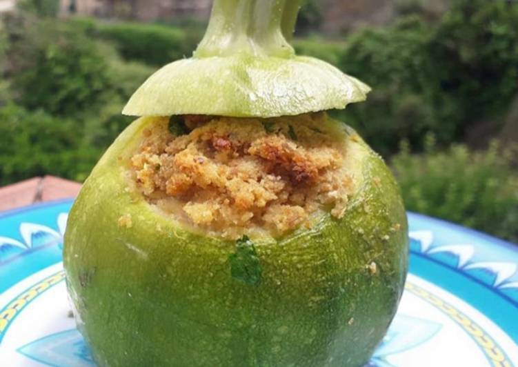 Zucchina ripiena al forno