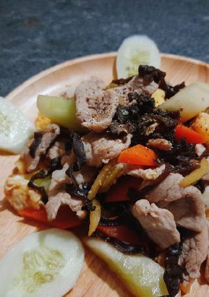 Hình của món Thịt heo xào trứng & rau củ.