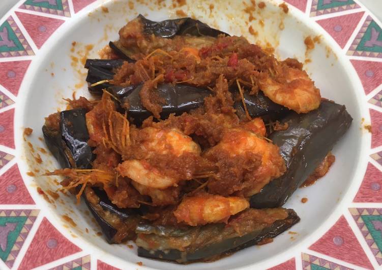 Bumbu Menyiapkan Udang Bumbu Merah plus Terong Ungu yang Sempurna