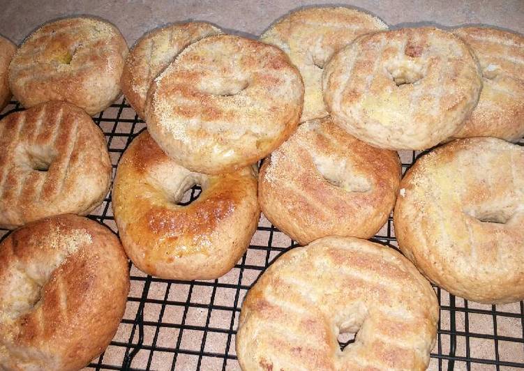 Recipe of Award-winning Whole wheat bagels