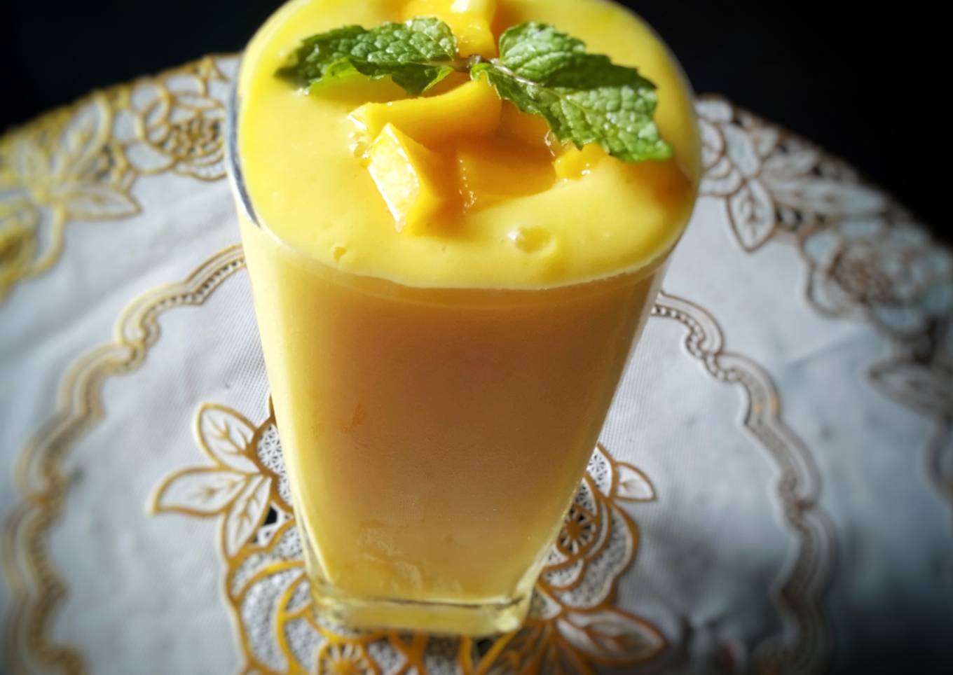 Mango lassi.