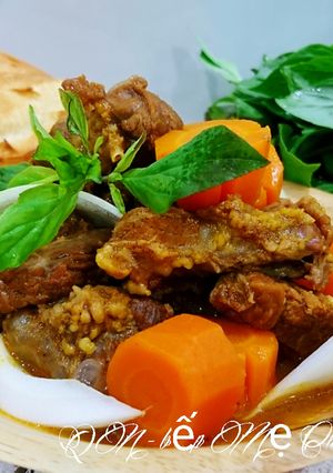 Hình của món Bò kho bánh mì.