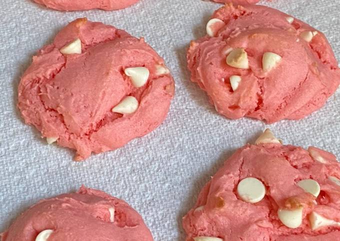 Steps to Make Award-winning Strawberry white chip cookies