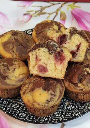 Gluténmentes meggyes csokis muffin recept fotója
