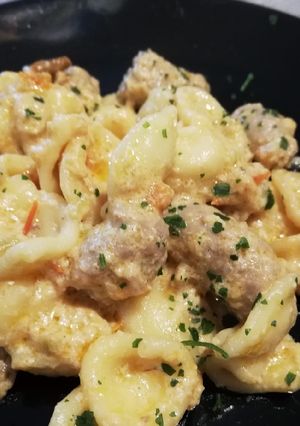 Foto di Orecchiette con funghi, salsiccia e crema di parmigiano