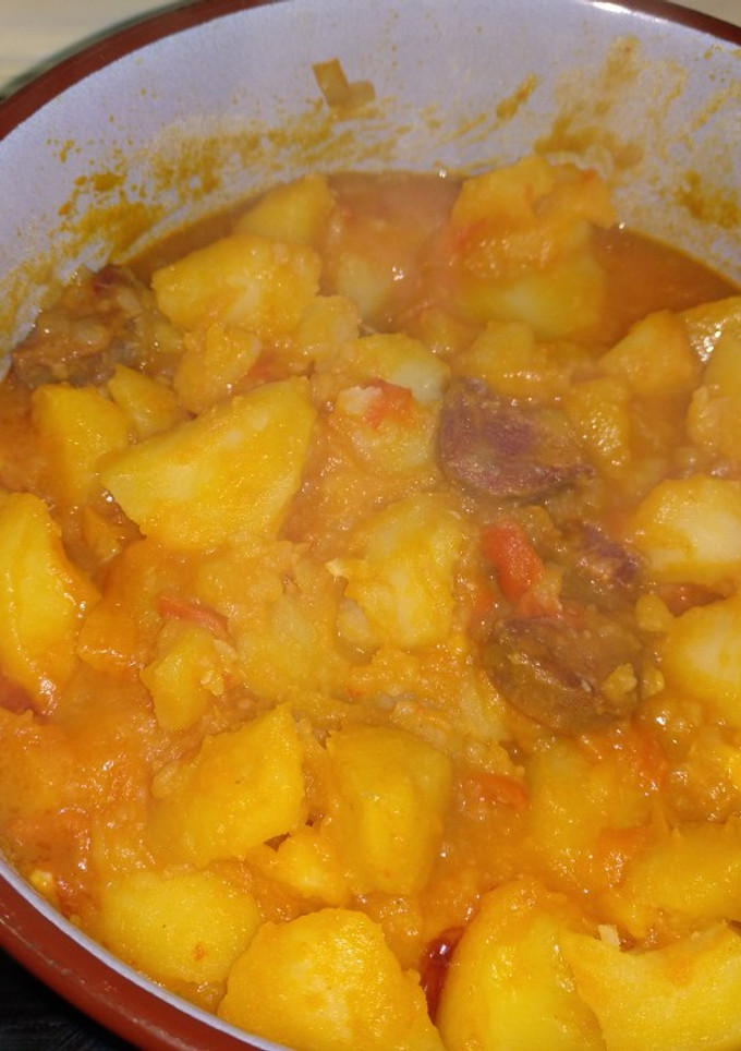 Una foto de Patatas a la Riojana