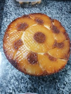 Una foto de 242. Bizcocho Volteado de piña / Horno
