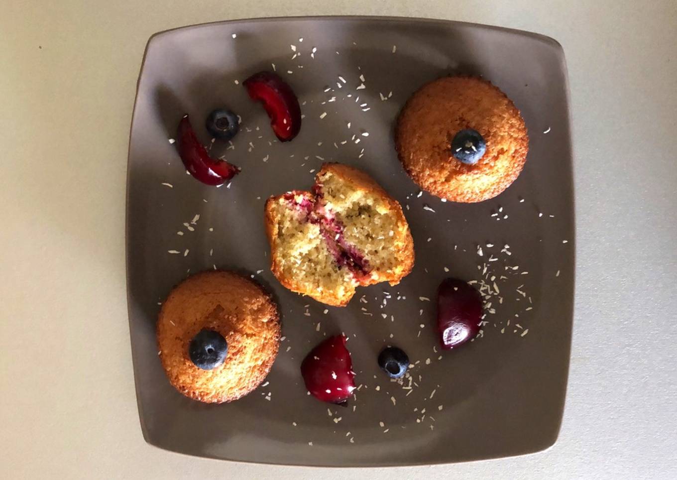 Petits cakes à la Myrtille et Prune