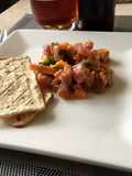 Ceviche de atún tropical
