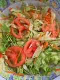 Ensalada de lechuga, tomate y zanahoria