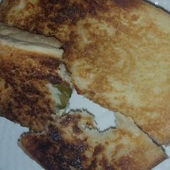 A picture of Chicken Mayo with Gherkins.