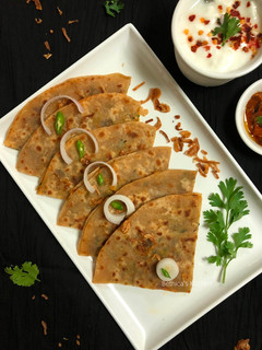 A picture of Stuffed Sauteed Onion Paratha.