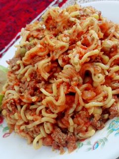 عکسی از دستور ترکیب رامیون گوشت و سبزیجات