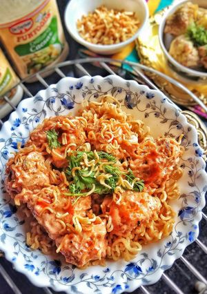 A picture of Masala Noodles with Fusion Fry Chicken.