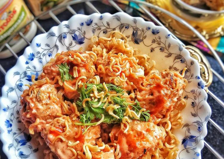 Masala Noodles with Fusion Fry Chicken