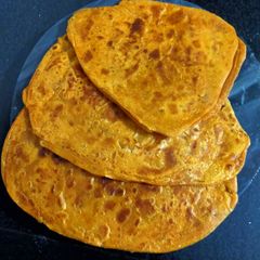 A picture of Masala Paratha.