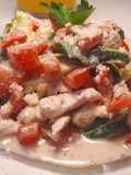 Linguinis de Zucchinis con pollo en crema de Yogur y parmesano