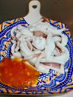鮮凍透抽佐泰式甜辣醬(快速上菜) 的食譜成品照片