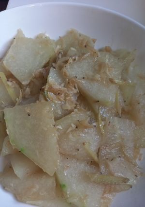 A picture of WINTER MELON with DRIED SHRIMP.
