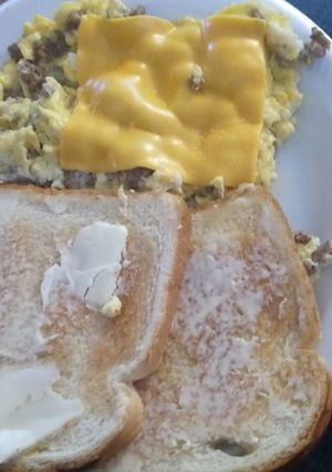 A picture of Hamburger Breakfast Scramble.