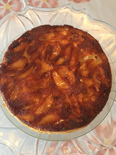 Una foto de Torta invertida de manzanas 🍏