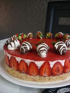 O poză a rețetei Cheesecake cu căpșuni.