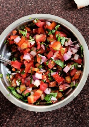 A picture of Vegetable salad.