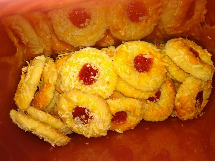 Easy Steps to Prepare Recipes Thumbprint Cookies Strawberry the Perfect Really Delicious.