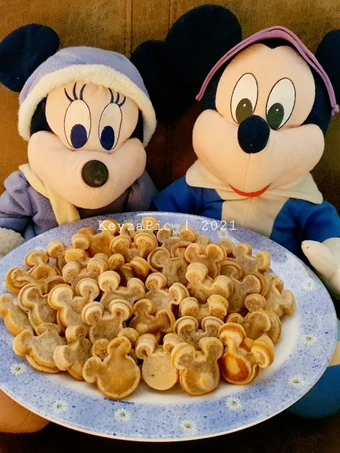 Cara Mudah Membikin Resep  Waffle Mickey ala Mama KamaRo (Waffle Maker) yang Enak Banget, Lezat Sekali