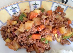 Una foto de Carne molida con verduras