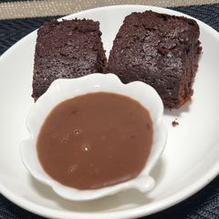 A picture of All-purpose chocolate sauce.