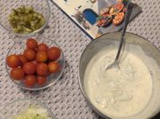 Una foto de salsa de menta