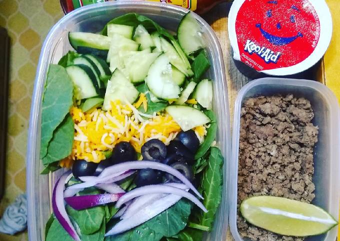 Lunchbox Taco salad prep