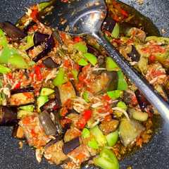 A picture of Tumis Terong Teri Pete.