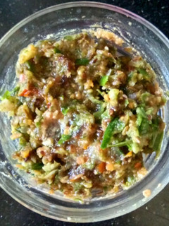 मूली, टमाटर की चटनी (Mooli,tamatar ki chutney recipe in hindi) रेसिपी मुख्य फोटो