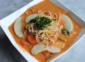 Une photo de Soupe repas coco-poulet à la pomme verte fraîche (IG bas)