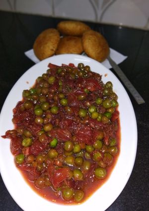 A picture of Beetroot and peas kurma.