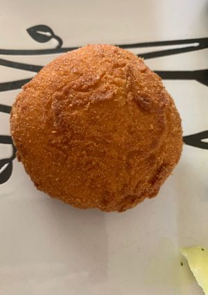 Baconnel töltött rántott mozzarella sajt recept fotója