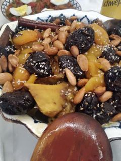 صورة لوصفة طاجين اللحم والفواكه المجفف