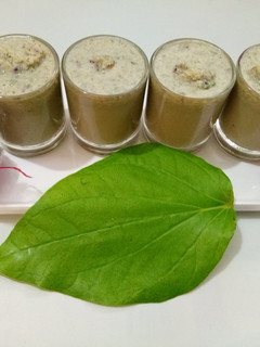 A picture of Pan shots (Thandai).