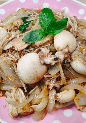 沙茶炒金針菇小章魚 的食譜成品照片