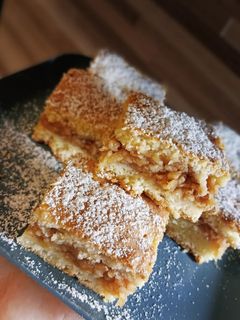Almás pite (élesztős) recept fotója