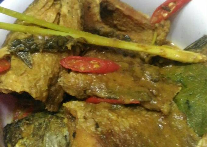 Bagaimana mengolah Ikan mas kuning praktis yang Bisa Manjain Lidah