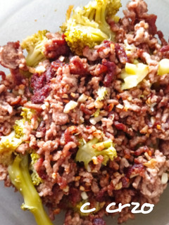 Una foto de Brócoli con carne al ajillo