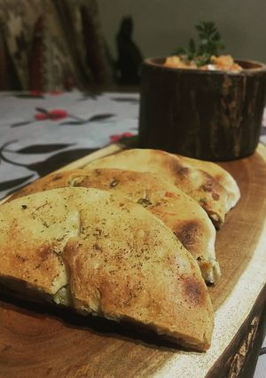 A picture of Baked Amritsari Kulcha With Matar Ki Chaat.