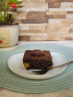 Una foto de Torta coco, chocolate y ananá